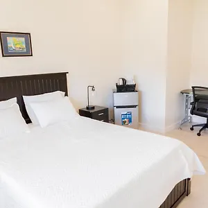 Guest house Addison Lee Cayman